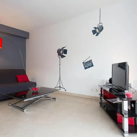 1 Petit Juas Cannes